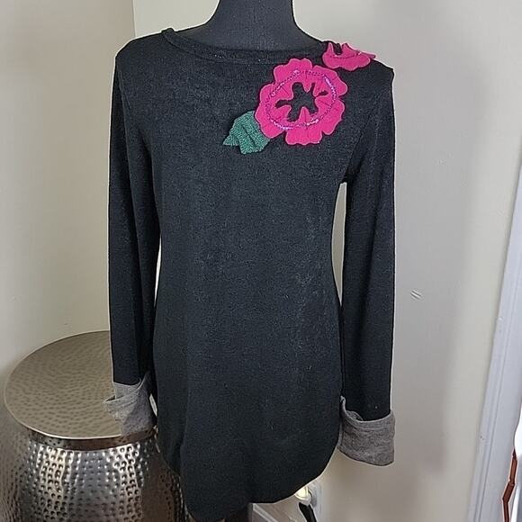 Look At Me Designs Flower Applique Wool Sweater Eco Friend Recycle Black size M - Picture 6 of 13